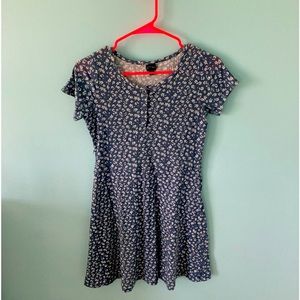 Girls cotton dress.